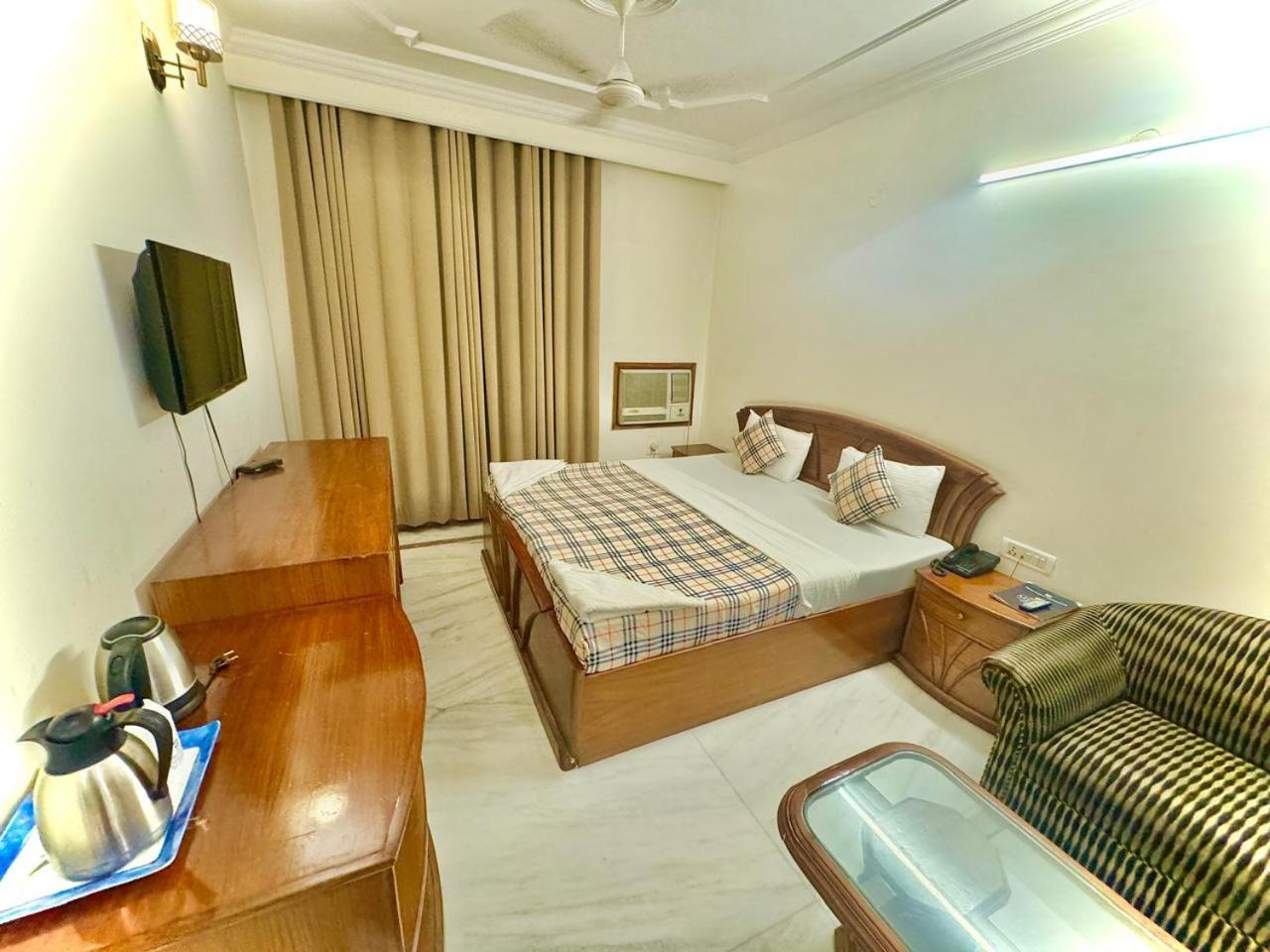 Hotel Pablas International, New Delhi, Near Metro Exteriér fotografie